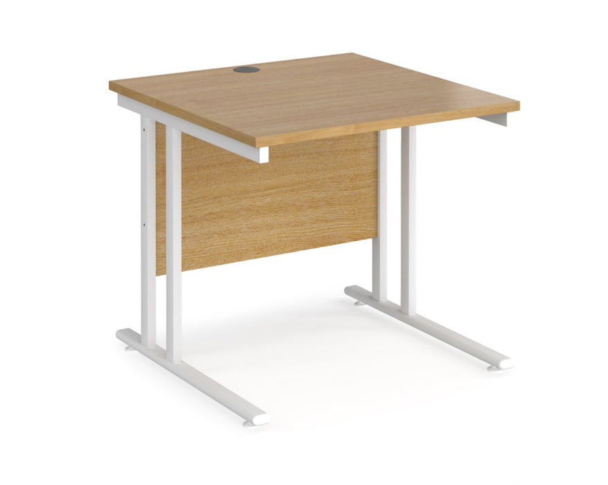 Maestro 25 - Straight Square 800mm Deep Desk.