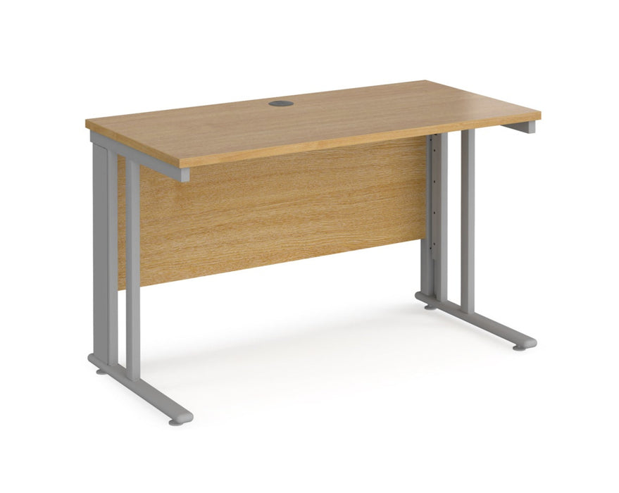 Maestro 25 - Straight Desk - Silver Cable Managed Leg Frame.