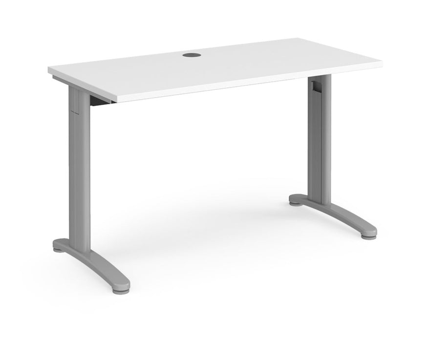 TR10 - Straight Desk with Cabel Managed Cantilever Leg - 600mm - Silver Frame.